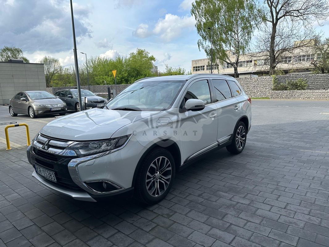 Mitsubishi Outlander III 2.0 Intense + SDA 4WD CVT 2016