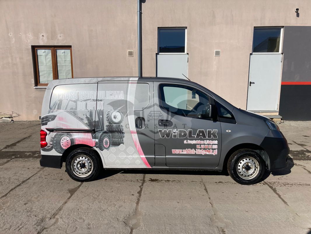 Nissan NV200 2012