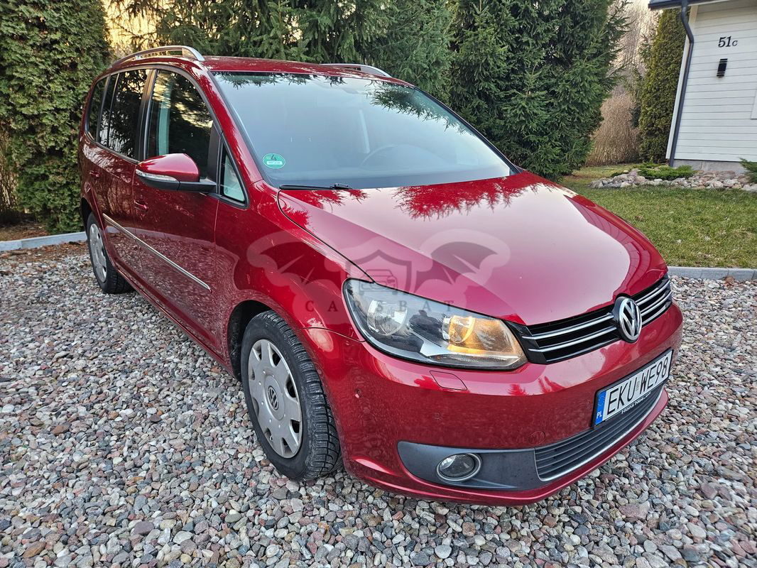 Volkswagen Touran II 2.0 TDI DPF Highline DSG 2013