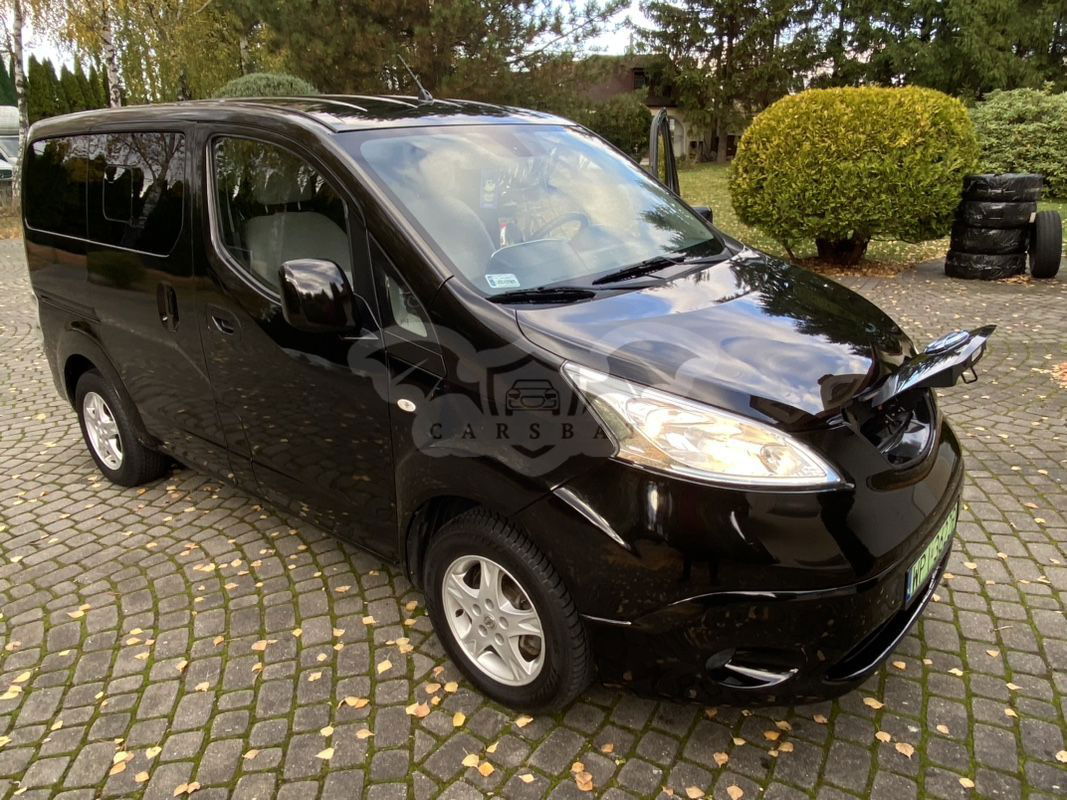 Nissan NV200 2015