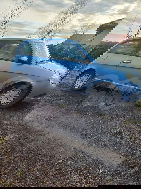 Lancia Ypsilon 1.4 8V Argento (4 os.) 2008