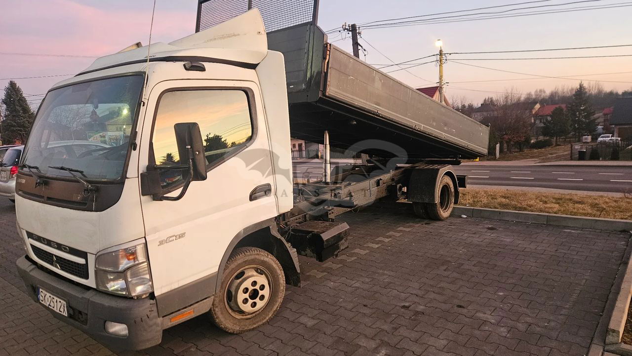 Mitsubishi Fuso Canter 2011