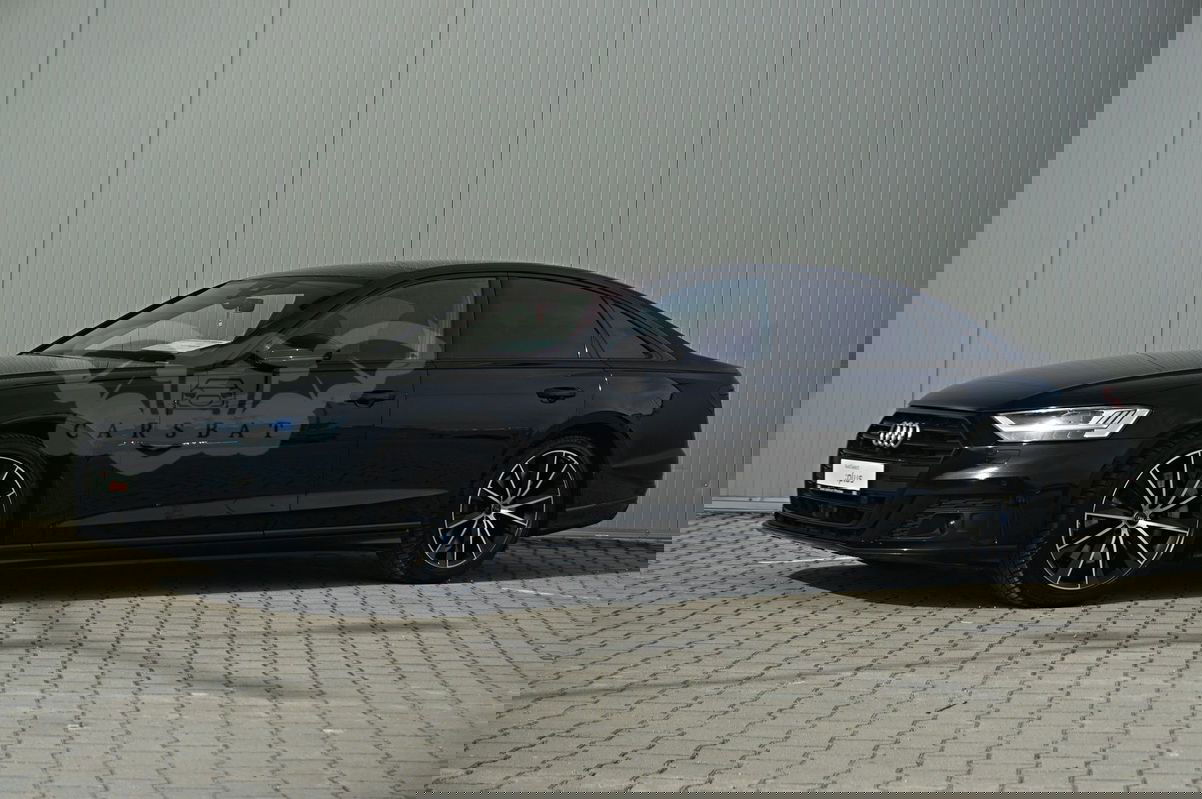 Audi A8 D5 2021
