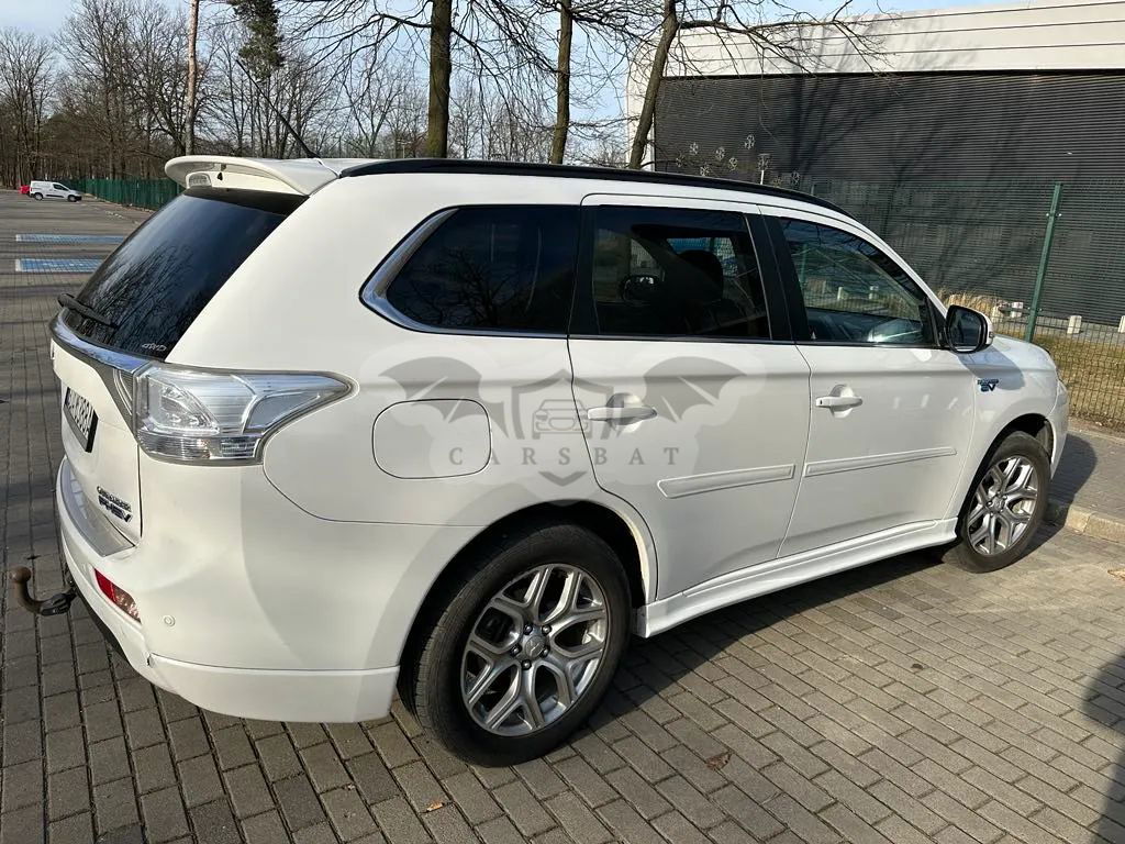 Mitsubishi Outlander II 2013