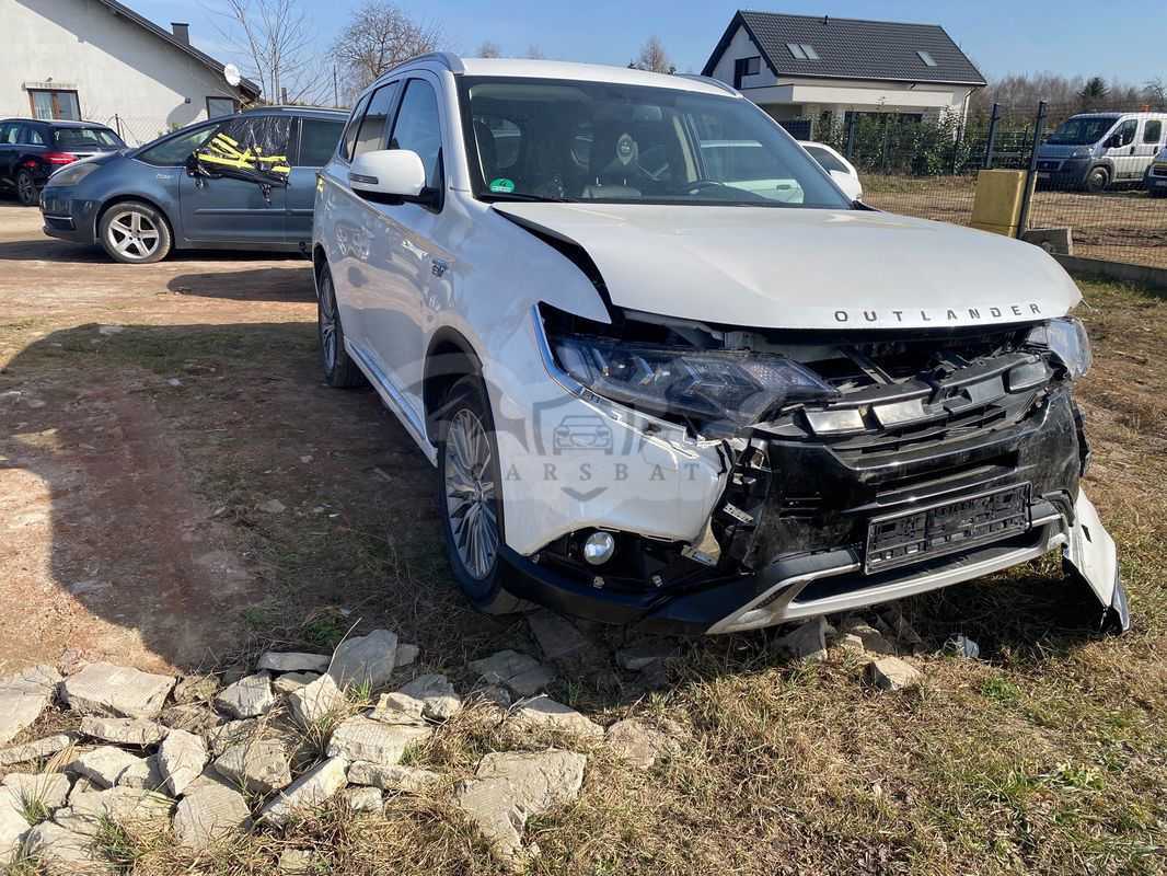 Mitsubishi Outlander IV PHEV Instyle 2021