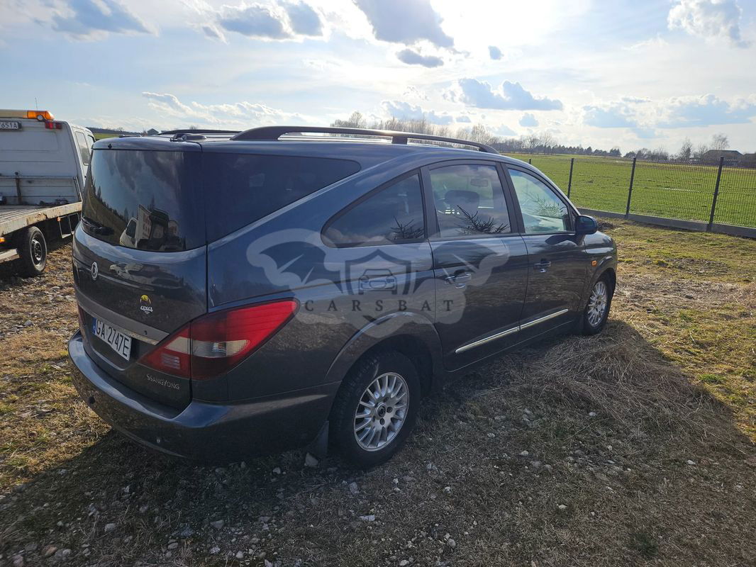 Ssangyong / KG Mobility Rodius 2006