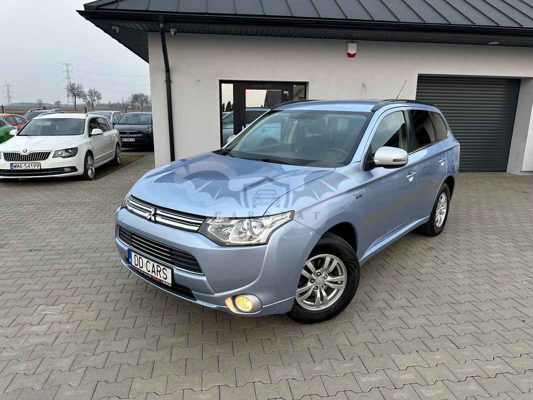 Mitsubishi Outlander III 2.0 4WD Plug-In Hybrid Plus 2014