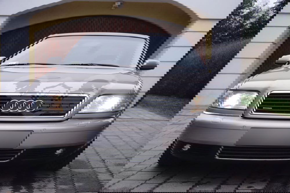 Audi A8 D2 2.8 FSI e 1999