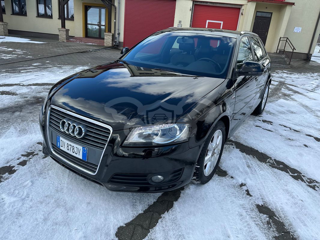 Audi A3 8P 2.0 TDI Sportback DPF S tronic S line Sportpaket (plus) 2009