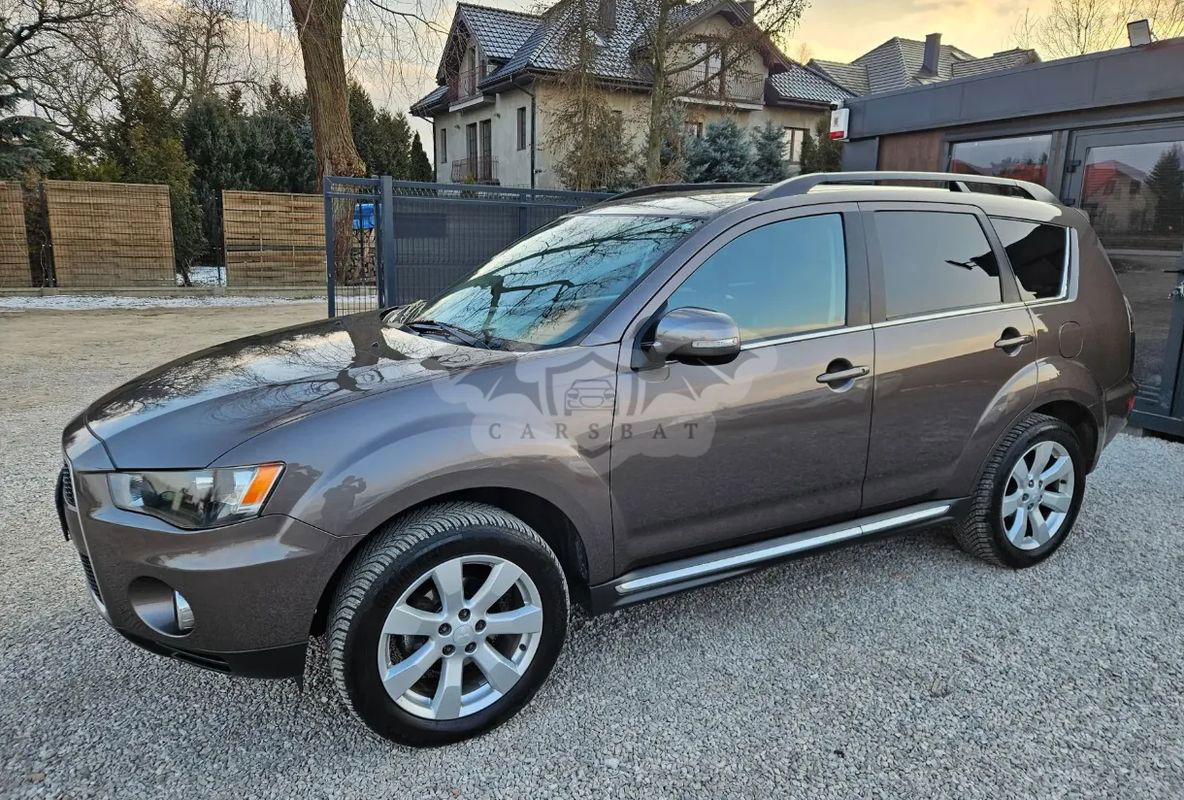 Mitsubishi Outlander II 2011
