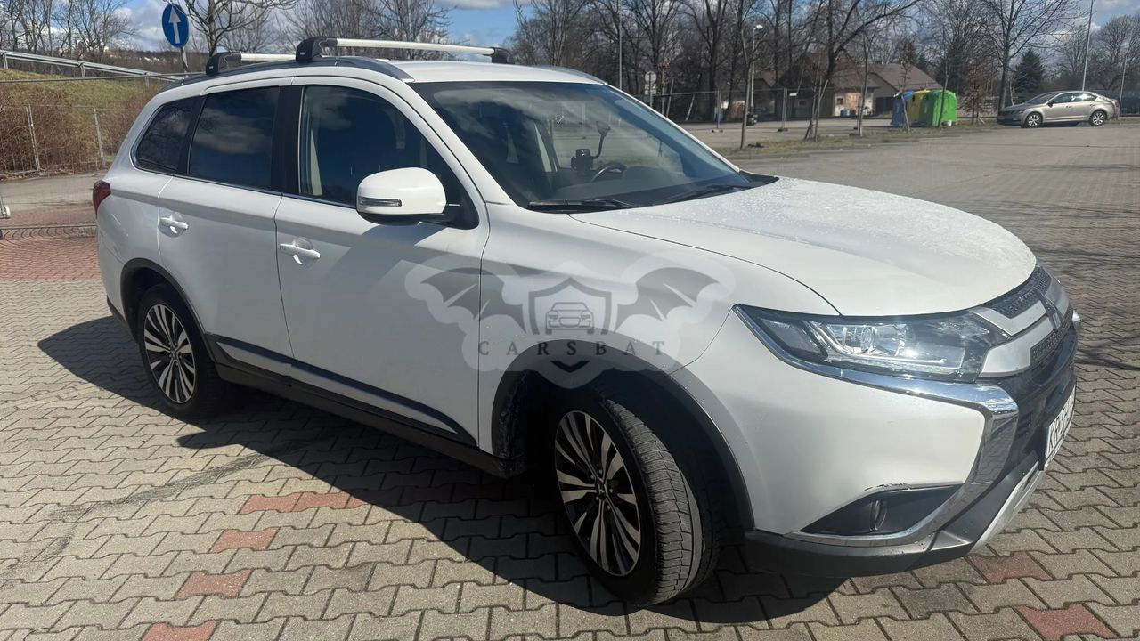 Mitsubishi Outlander III 2.0 Intense + 4WD CVT 2018