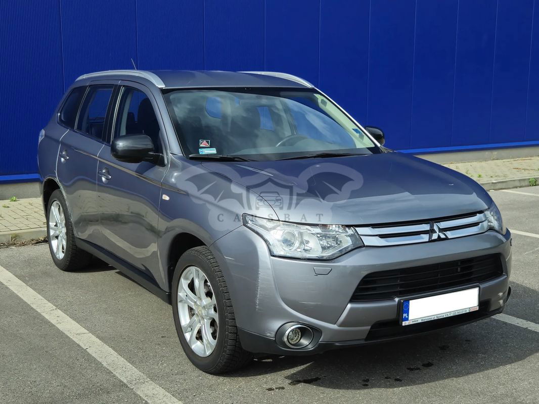 Mitsubishi Outlander III 2.0 Intense + 2WD 2014