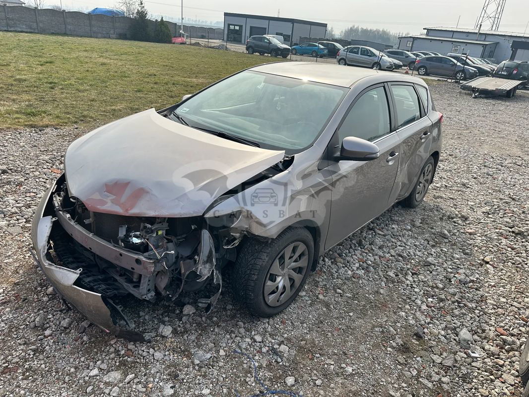 Toyota Auris II 1.33 VVT-i Active 2014