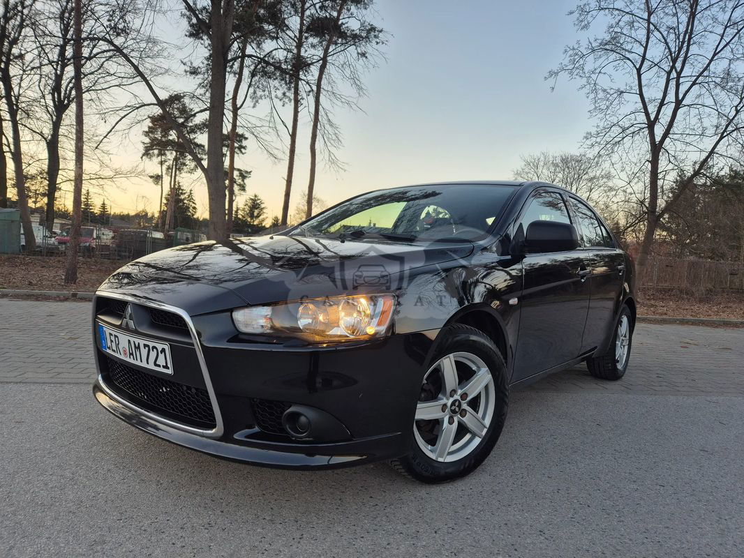 Mitsubishi Lancer IX 1.5 Inform 2010