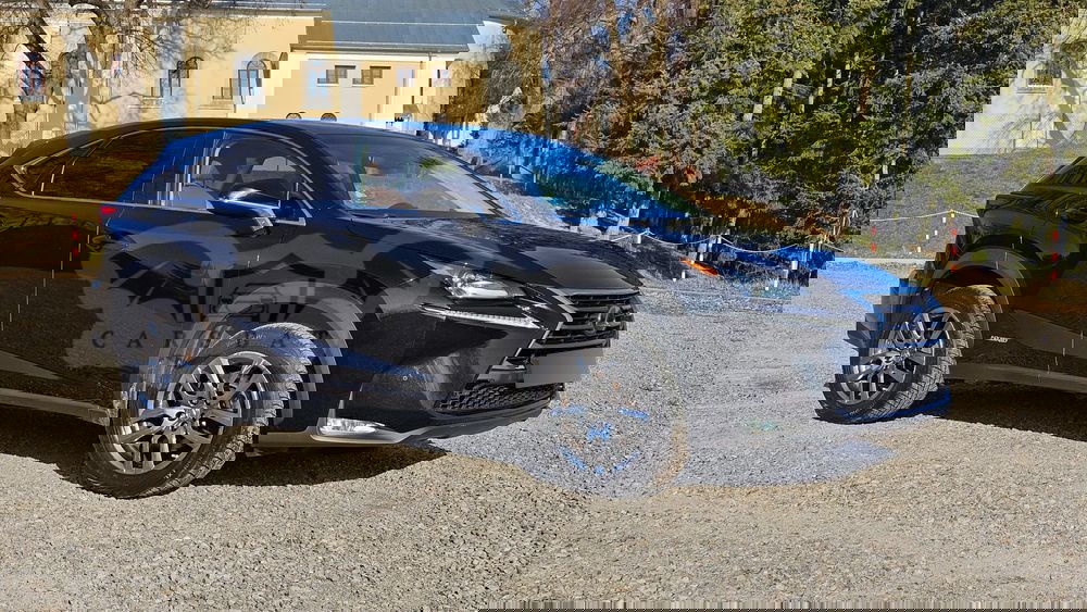 Lexus NX I 300h Elegance AWD 2015
