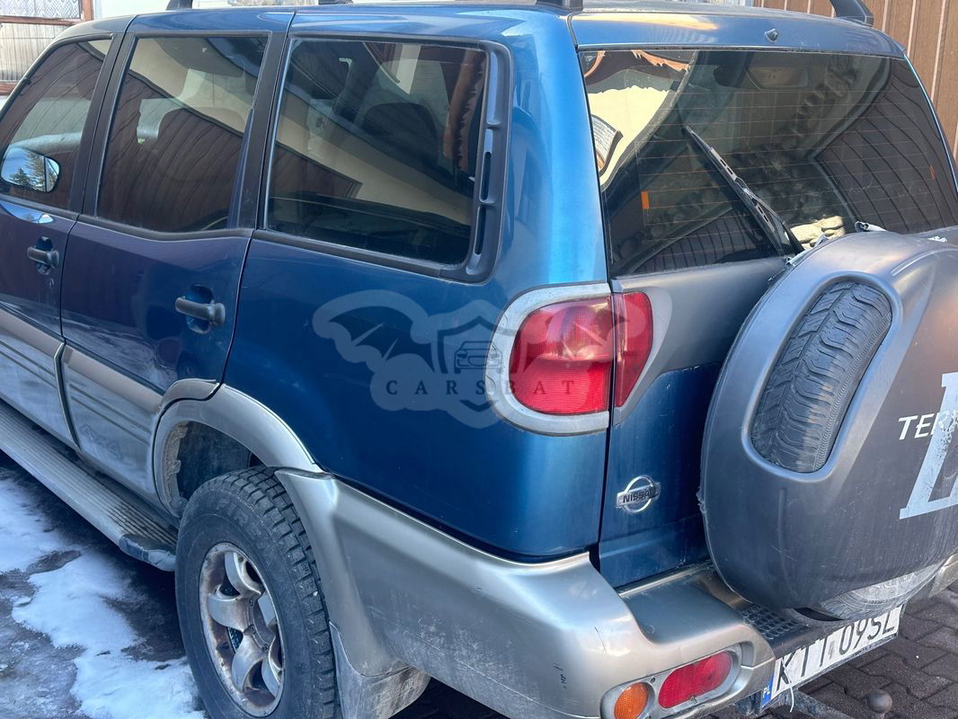 Nissan Terrano II 2001
