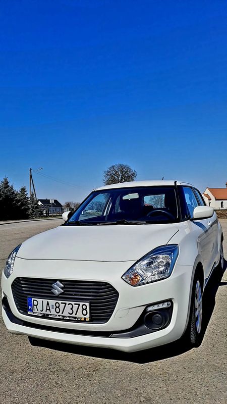 Suzuki Swift VI 1.2 Premium 2017
