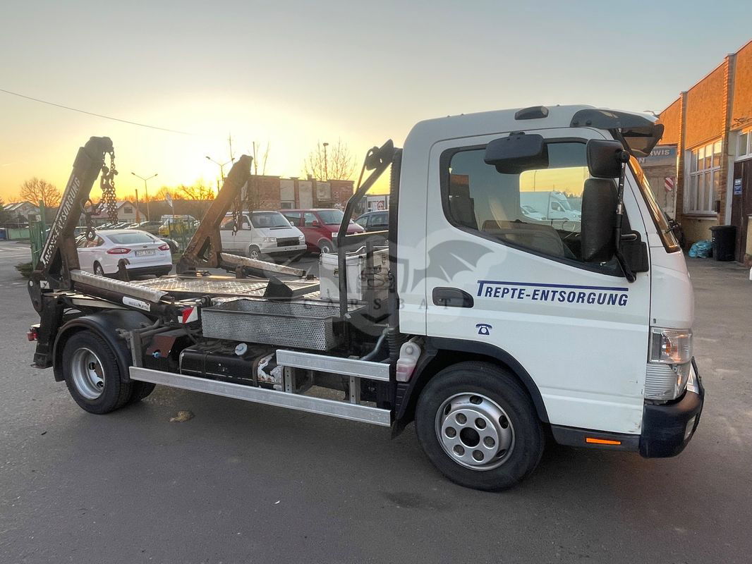 Mitsubishi Fuso Canter 2015