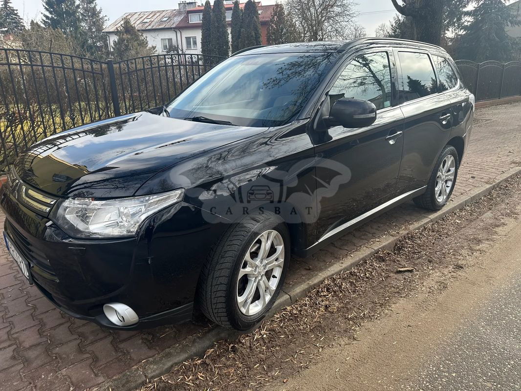 Mitsubishi Outlander III 2.0 Intense + 2013