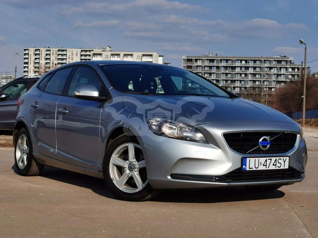 Volvo V40 II D2 Momentum 2013