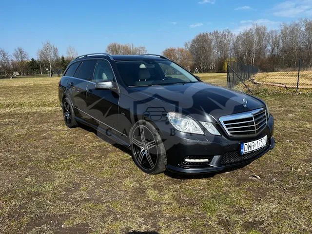 Mercedes-Benz E W212 350 CDI BlueEff Avantgarde 2011