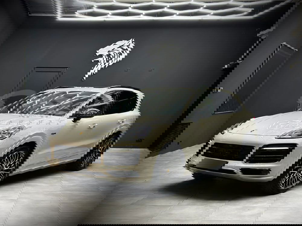Porsche Cayenne III Standard 2023