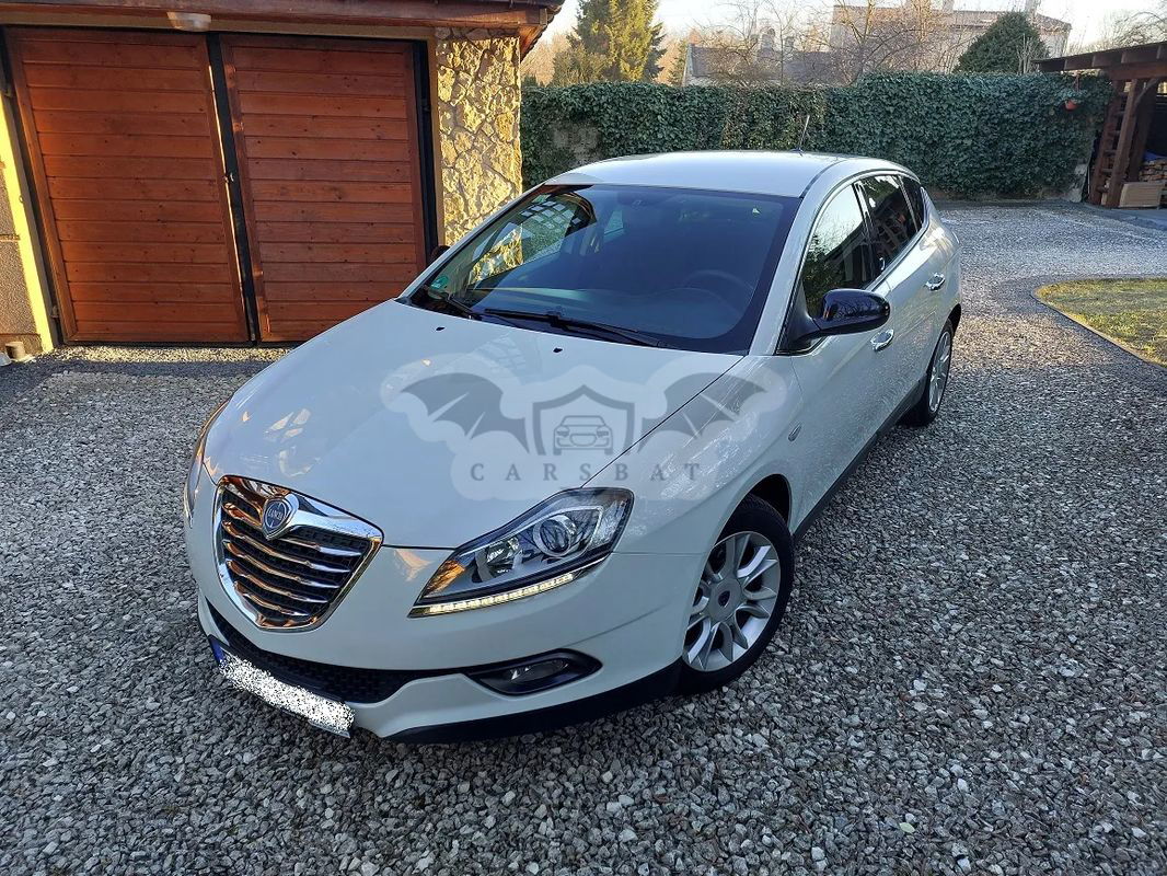 Lancia Delta 1.4 T-Jet Silver 2012