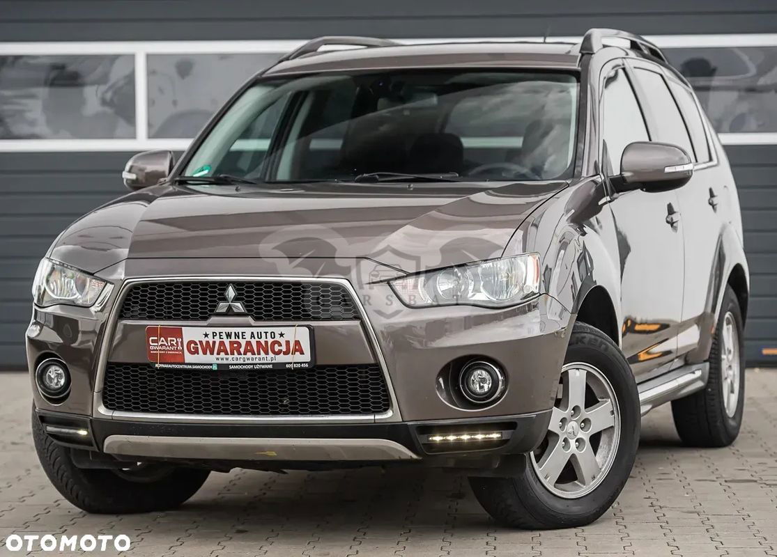 Mitsubishi Outlander II 2.0 Intense 2WD CVT 2011