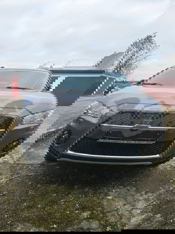 Mitsubishi Outlander II 2.2 DI-D ClearTec 2WD Edition 2011