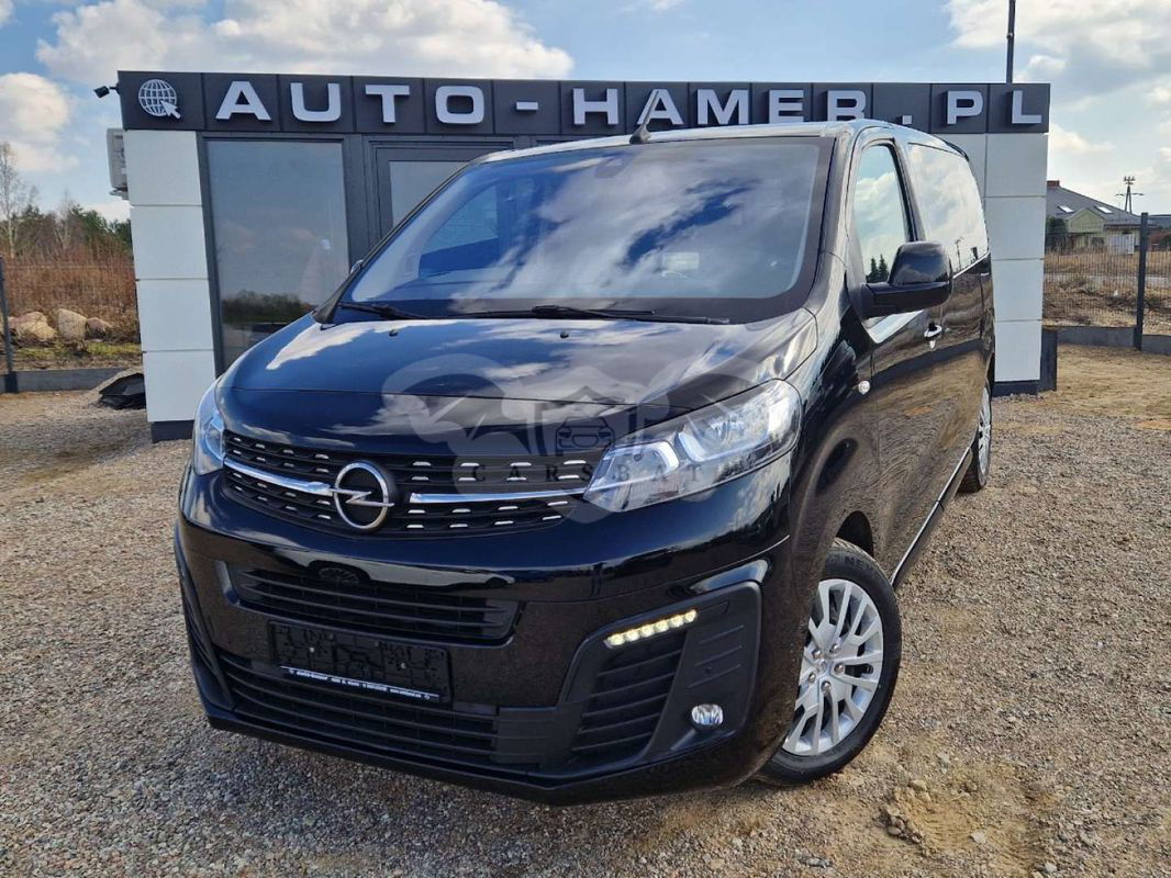 Opel Zafira D 2021