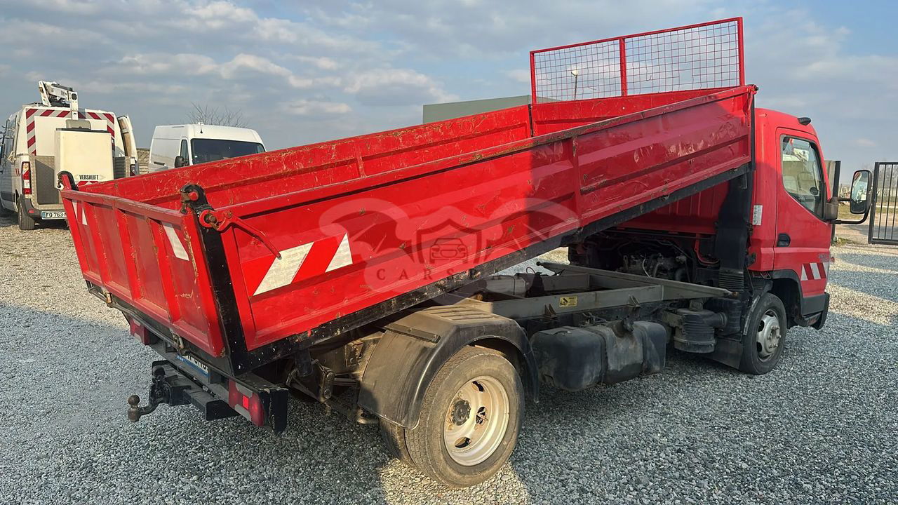 Mitsubishi Fuso Canter 2011