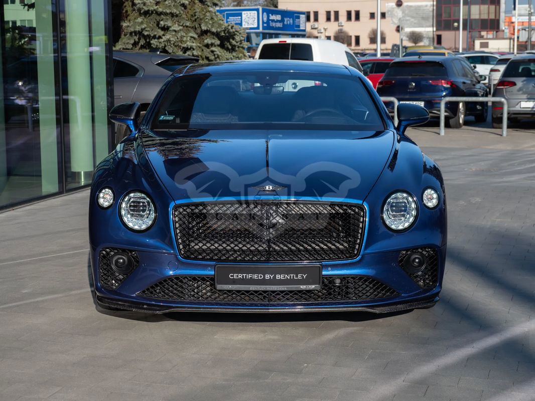 Bentley Continental New V8 2021