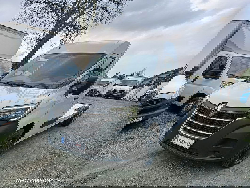 Renault Master 2023