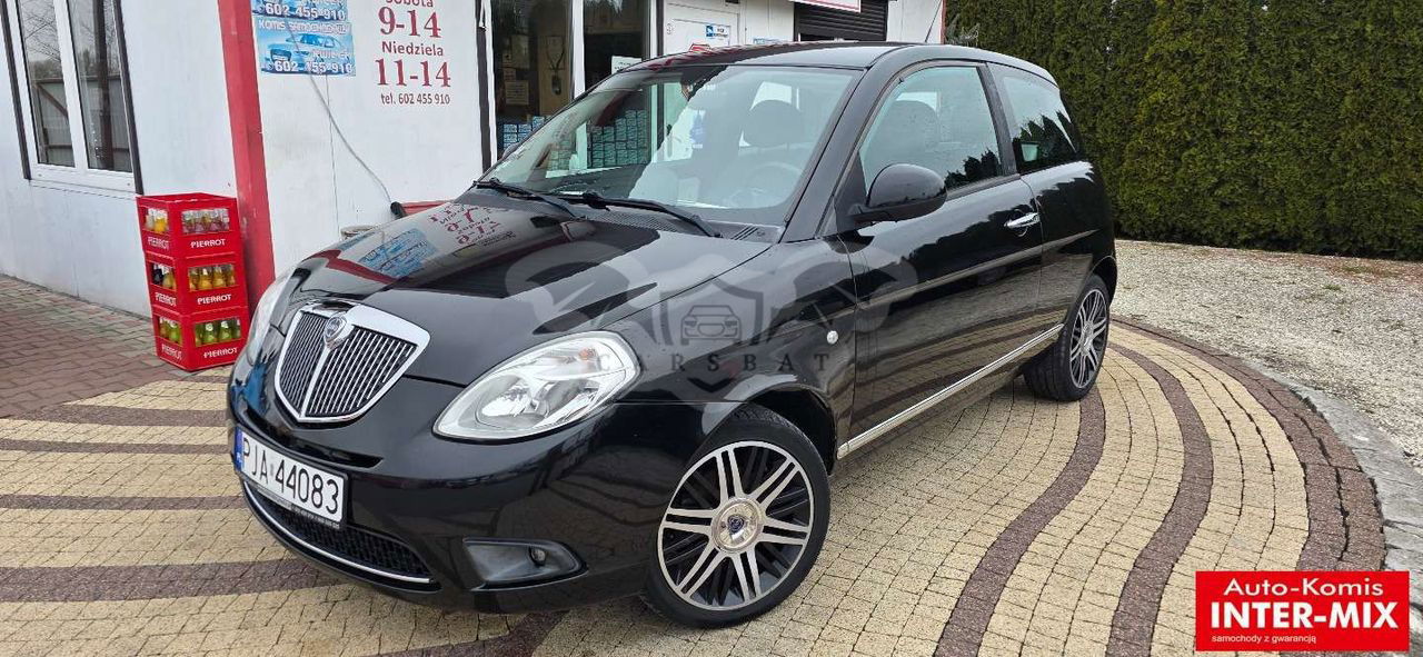 Lancia Ypsilon 2010