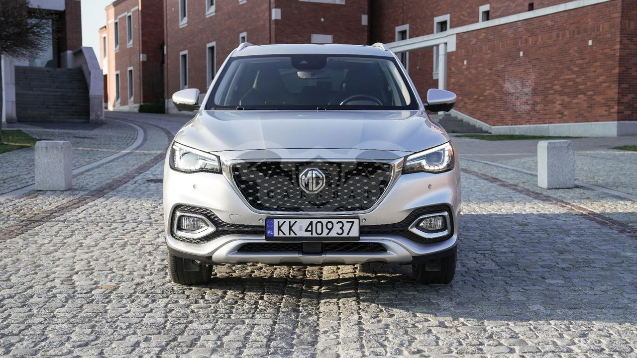 MG EHS PHEV Luxury 2021