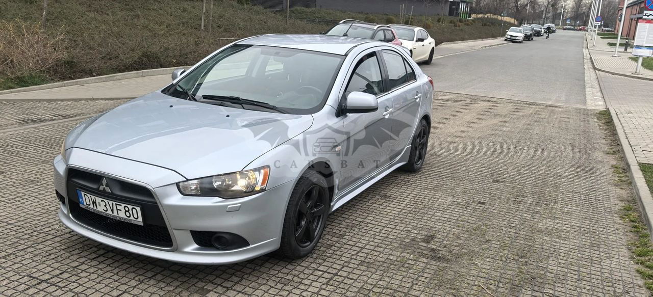 Mitsubishi Lancer VIII 1.8 Invite 2010
