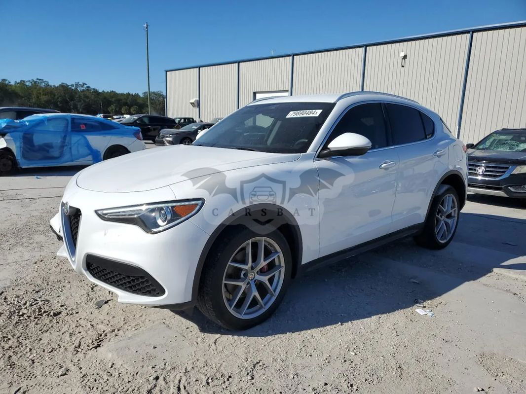 Alfa Romeo Stelvio 2017