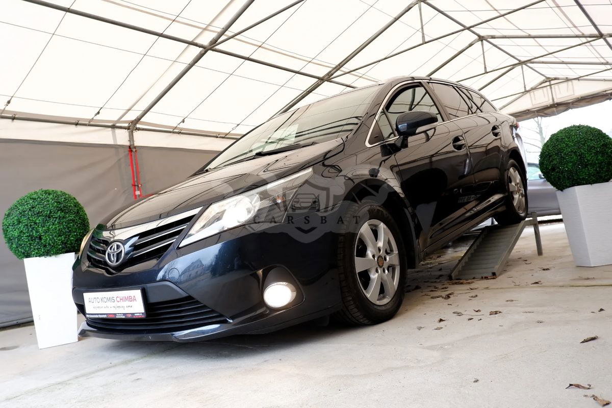Toyota Avensis III 2012