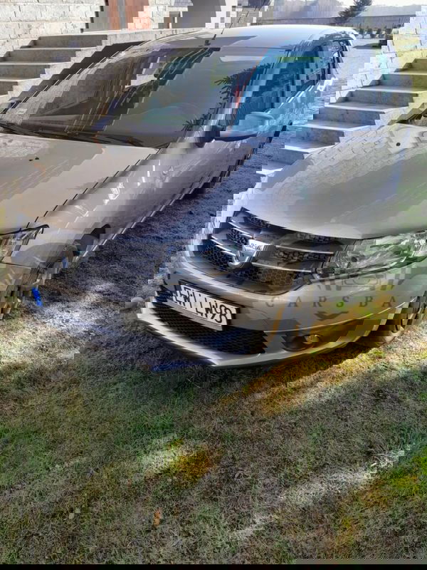 Dacia Logan II 2013
