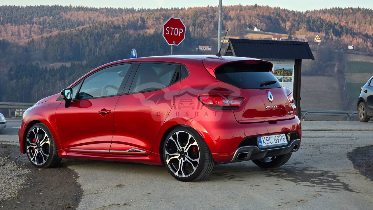 Renault Clio IV TCe 220 EDC R.S Trophy 2016
