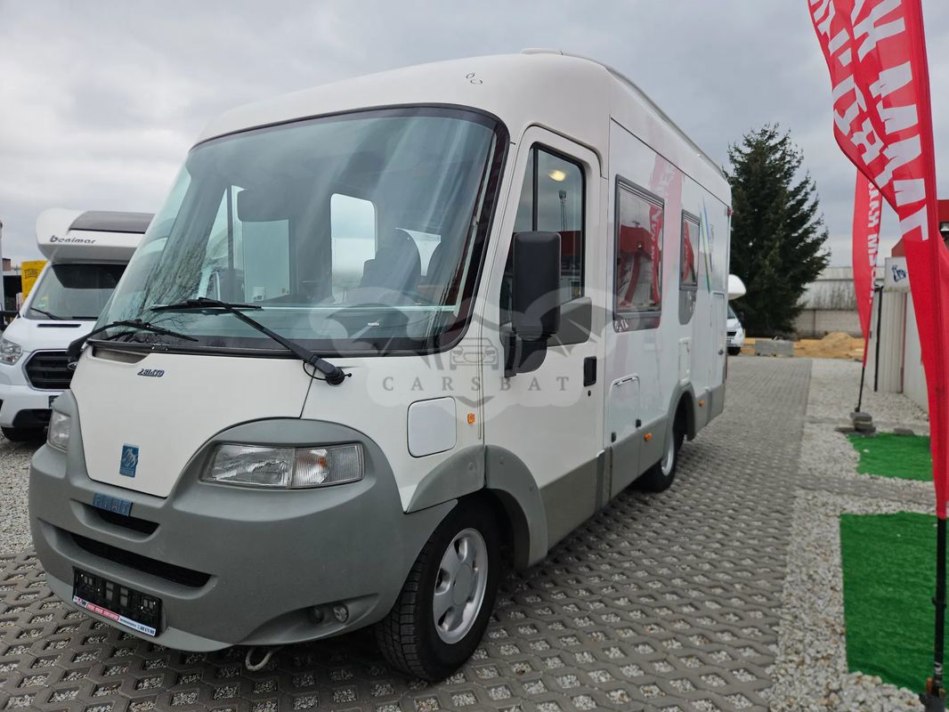 Hymer B-Class 2002