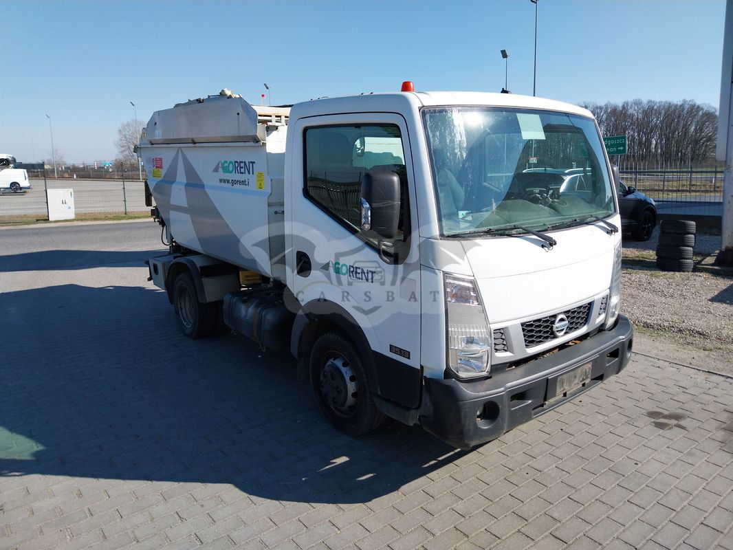 Nissan NV400 2017
