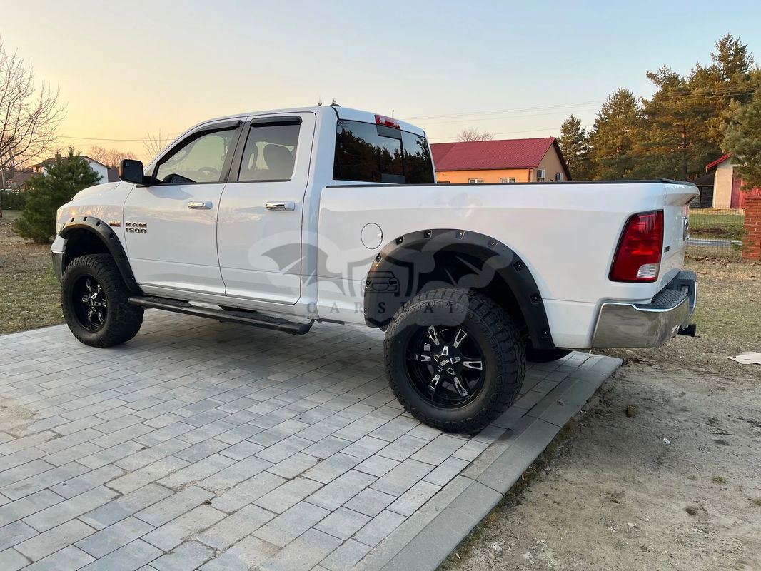 Dodge RAM 1500 5.7 4x4 2015