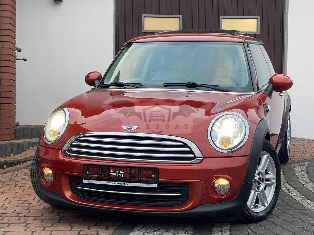 Mini Cooper Hyde Park 2011