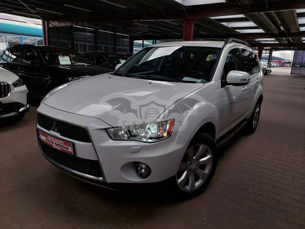 Mitsubishi Outlander II 2.0 Intense + NAVI 2WD EU5 2011