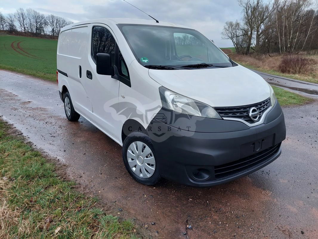 Nissan NV200 2011