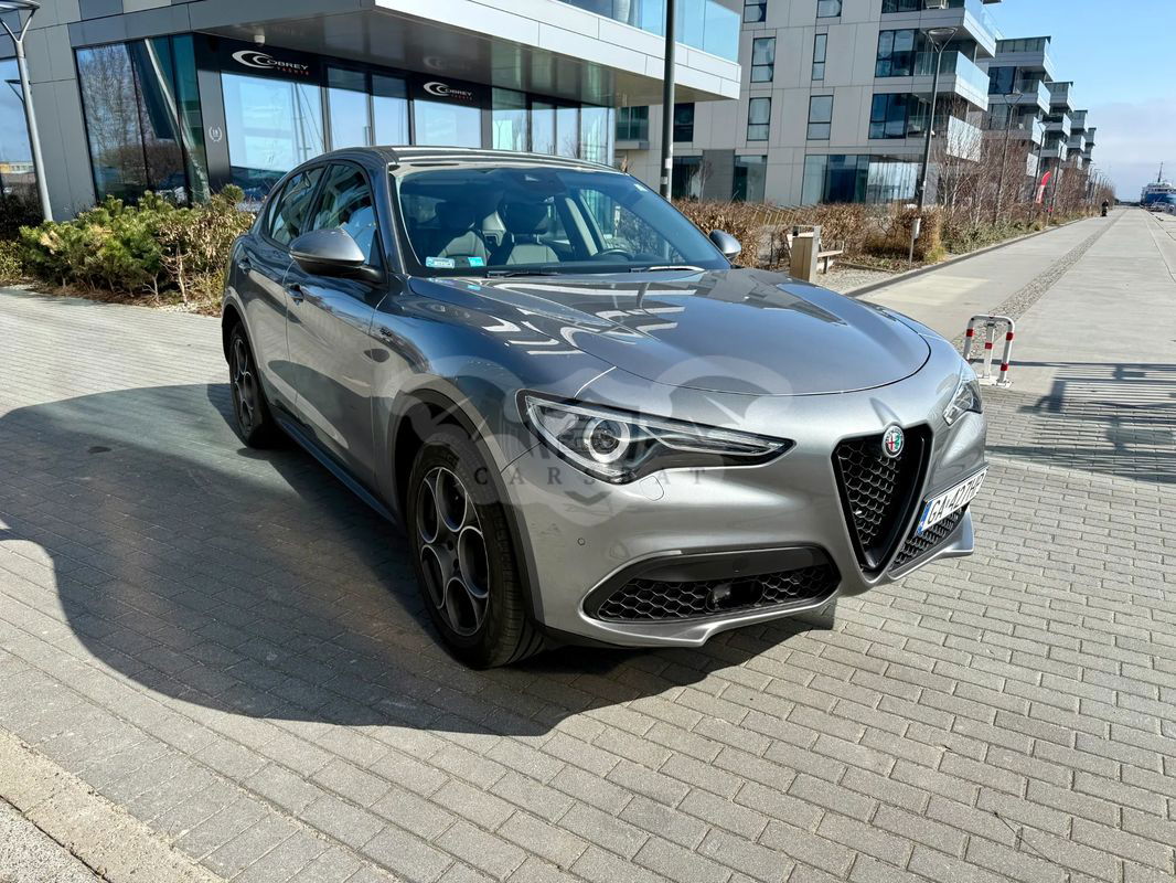 Alfa Romeo Stelvio 2021