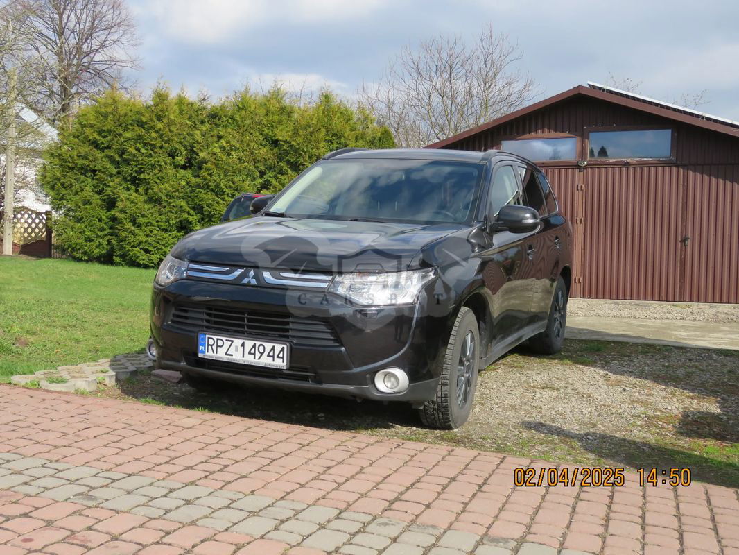 Mitsubishi Outlander III 2.2 DID Intense 2013