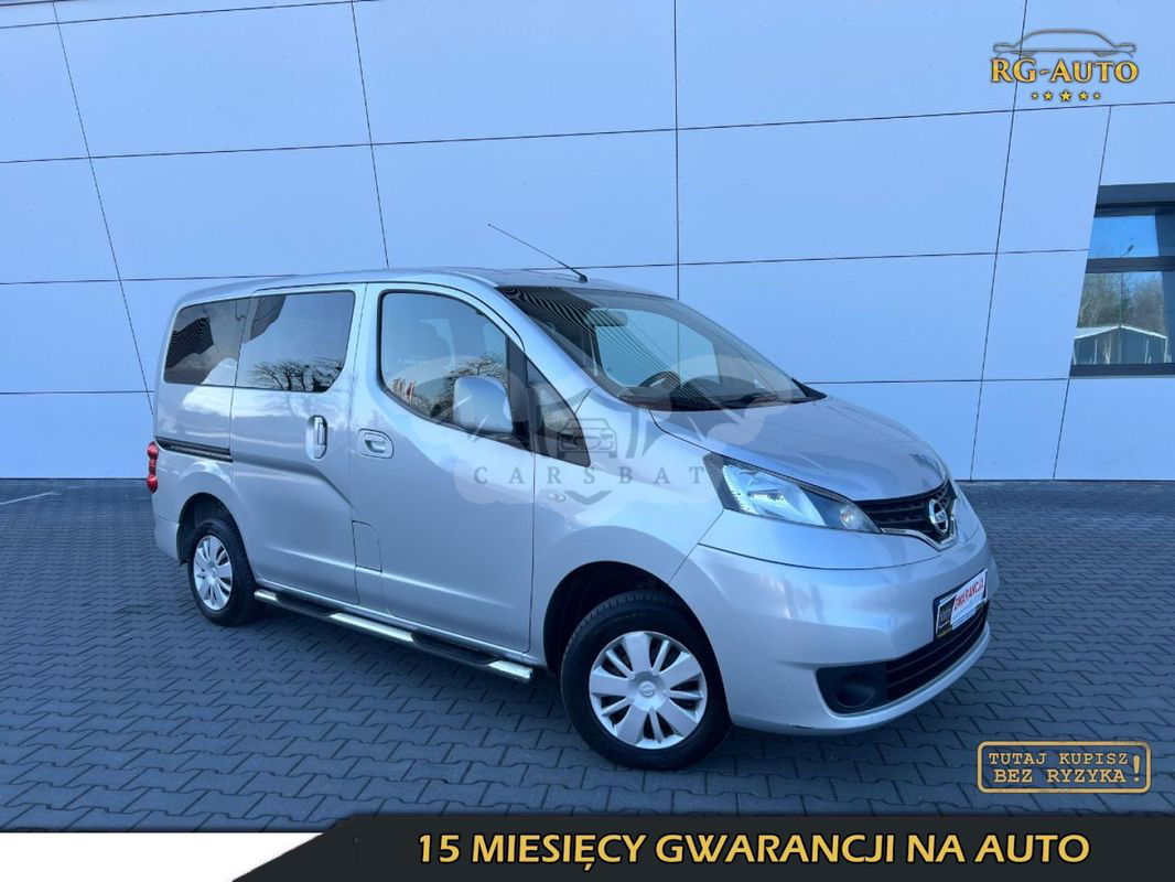Nissan NV200 2011