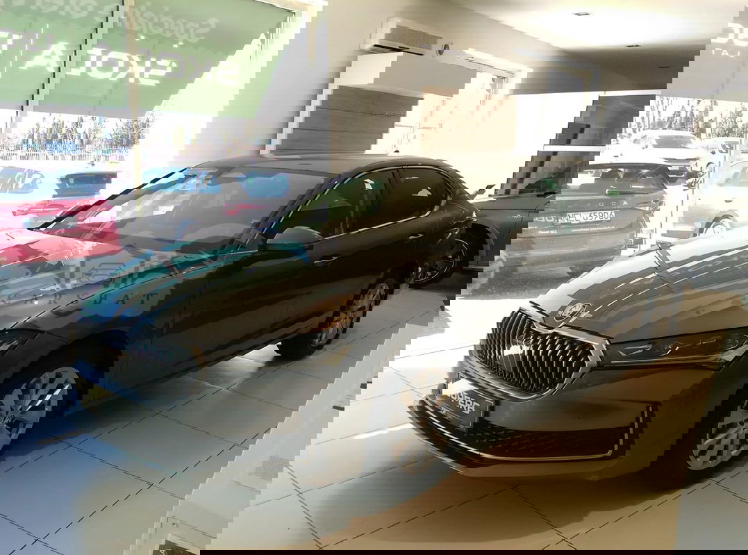 Skoda Superb VI 2.0 TDI SCR 4x4 Selection DSG 2024